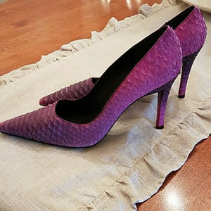 Stuart Weitzman pumps